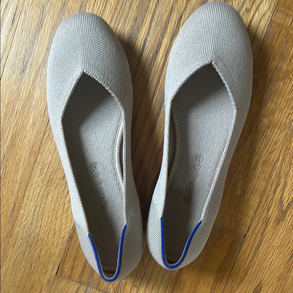Women's Nude Knit Flats/ size 7